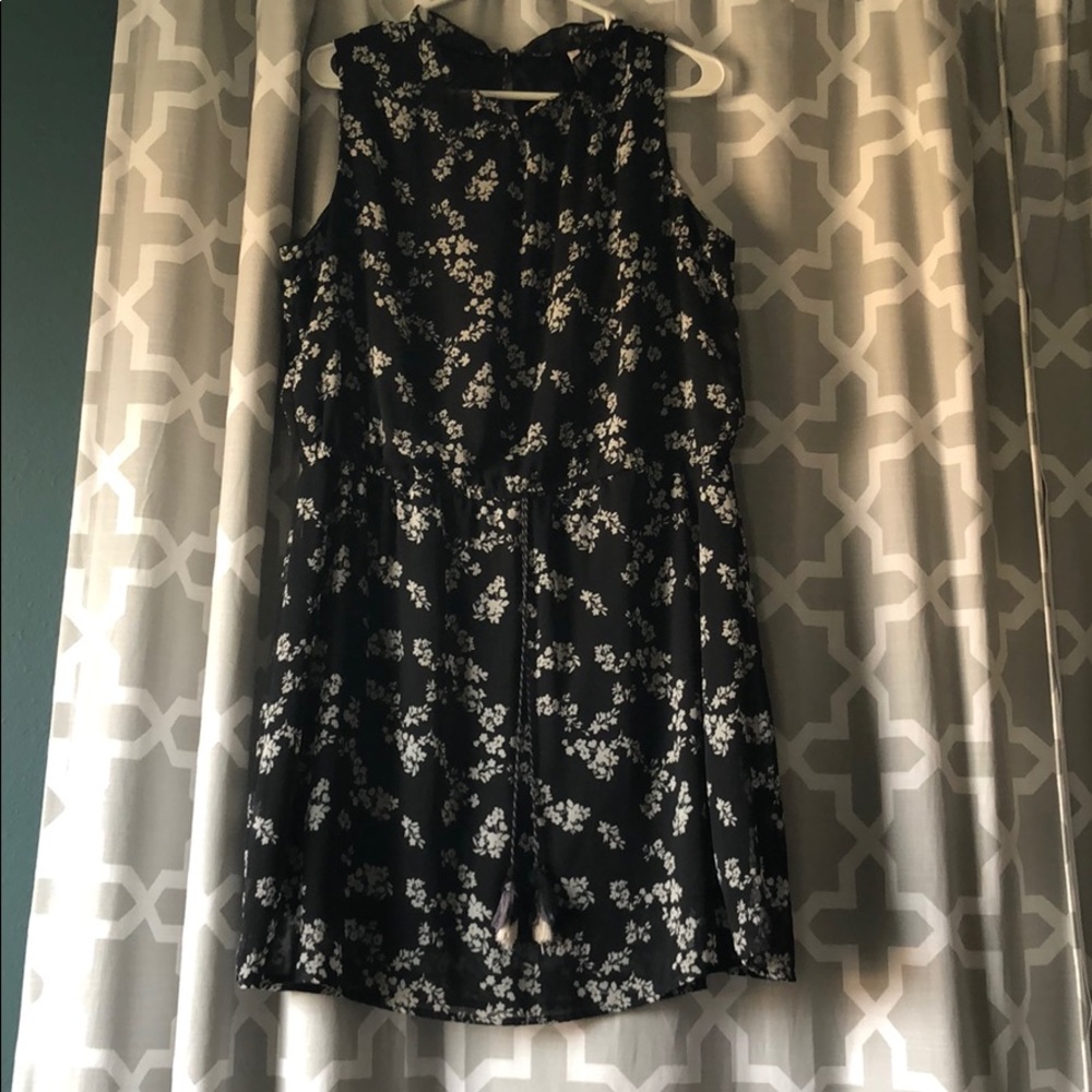 Floral, sleeveless knee length dress